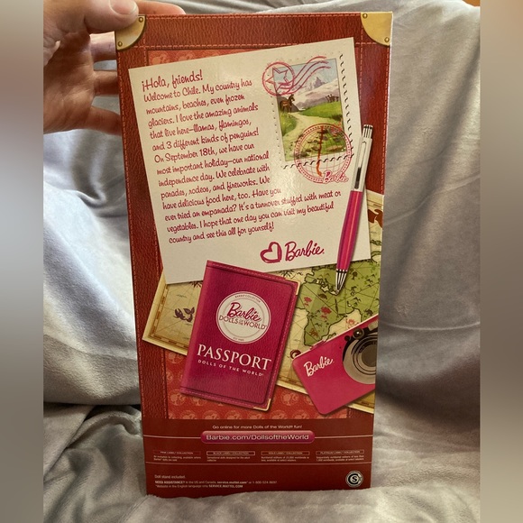 Dolls of the World Barbie Collector Chile NRFB - Picture 2 of 10